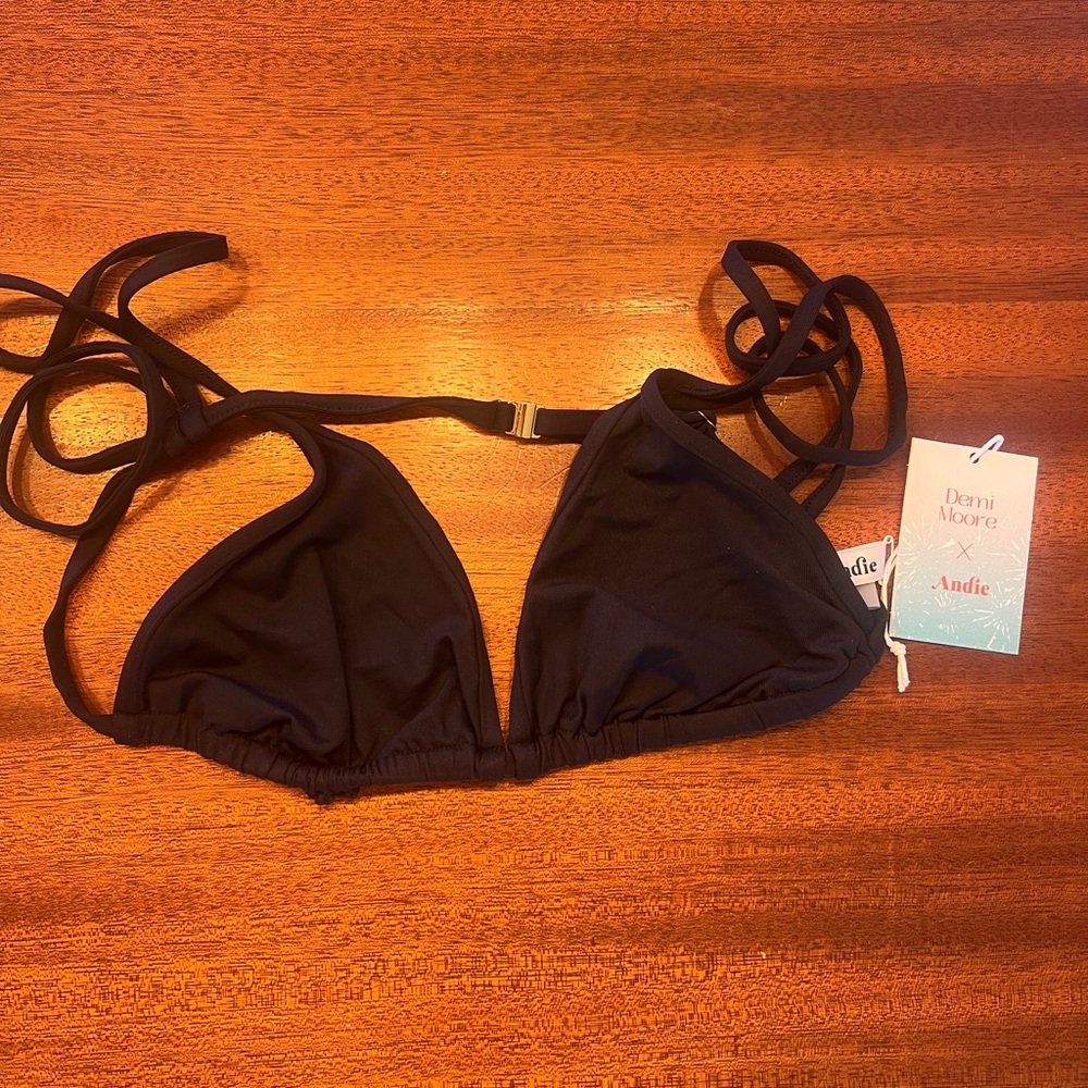 🌊 Andie x Demi Moore “The Cannes” Bikini Top — Black — Size L — NWT